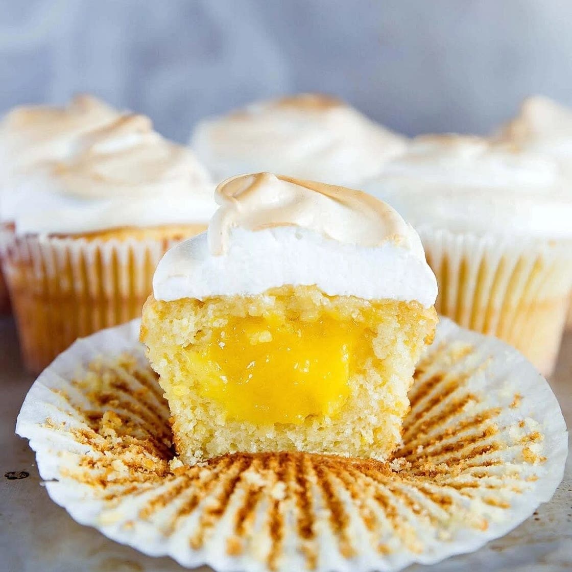 Lemon meringue cupcakes 
