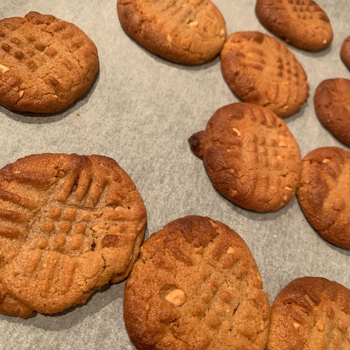 Easy Peanut Butter Cookies