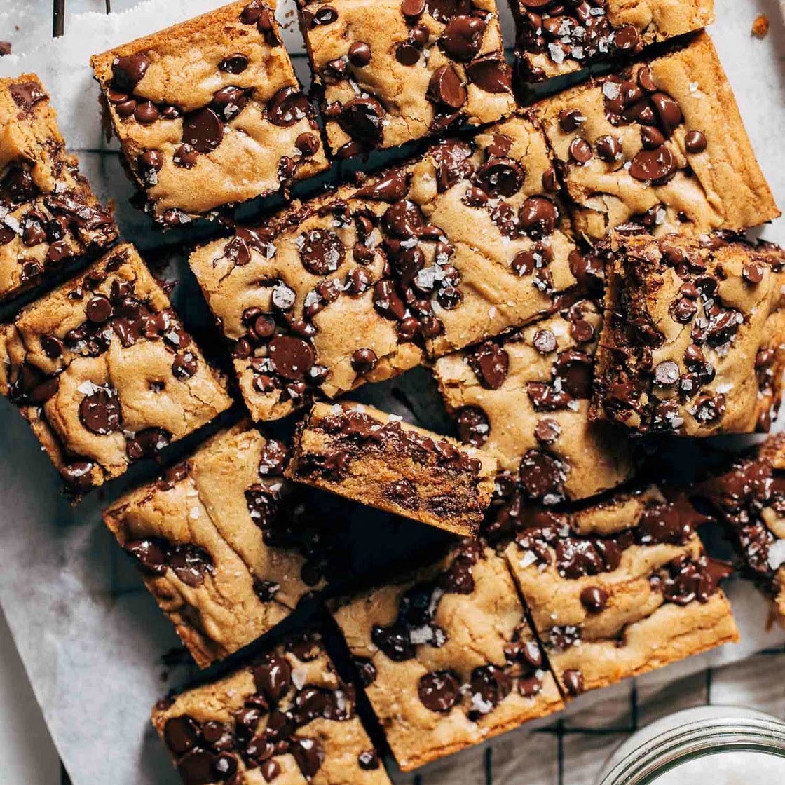 Brown butter chocolate chip cookie bars