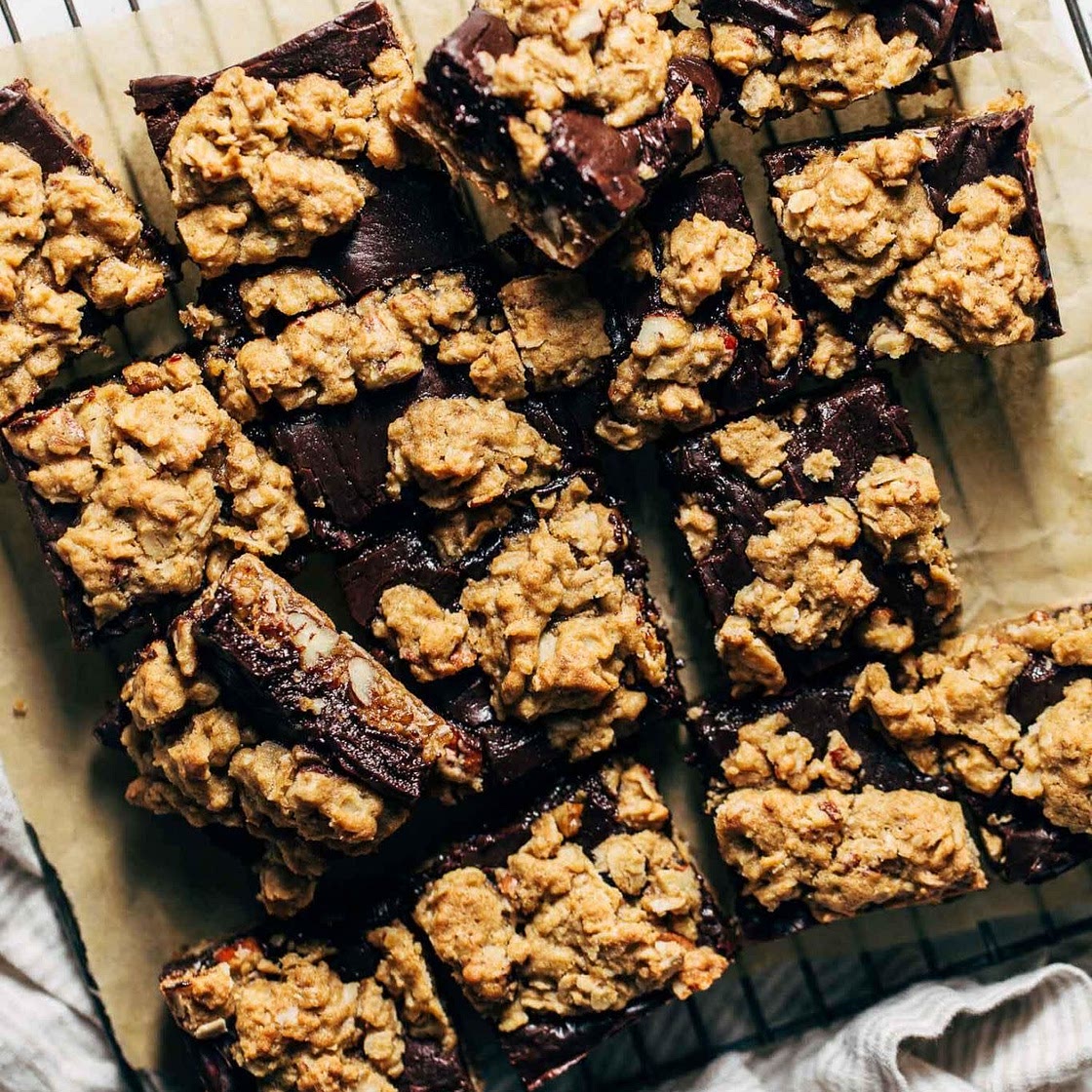 Oatmeal fudge bars
