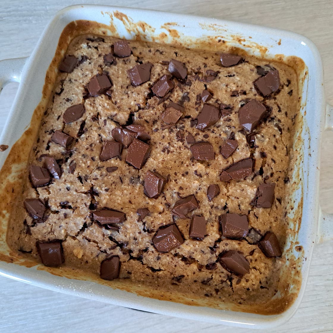 Baked Oats -Peanut Chocolate Chips