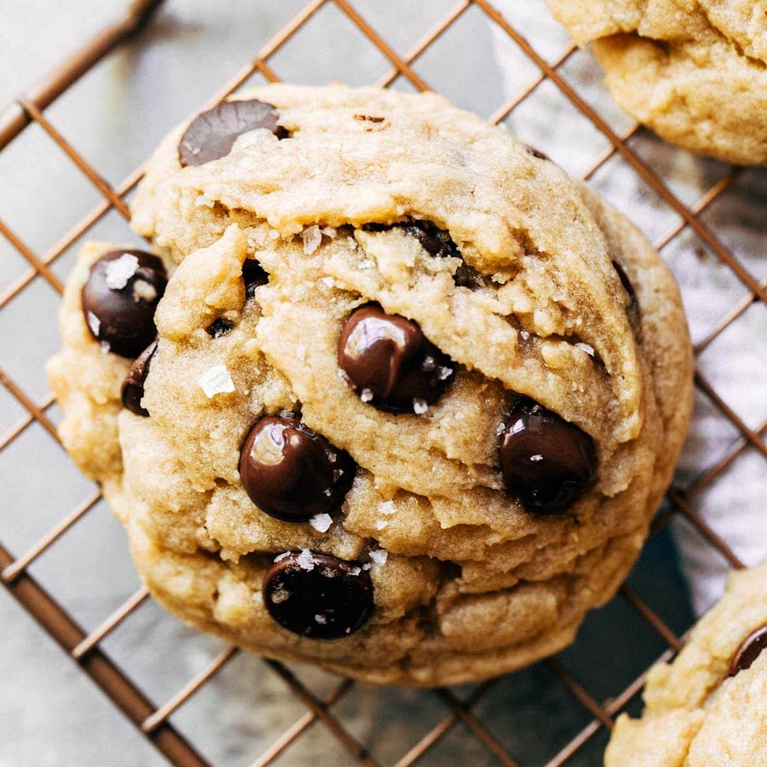 Soft chocolate chip cookies 