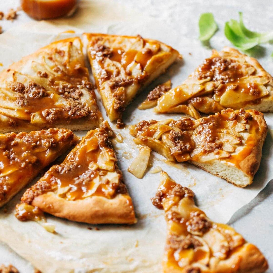 Caramel apple dessert pizza