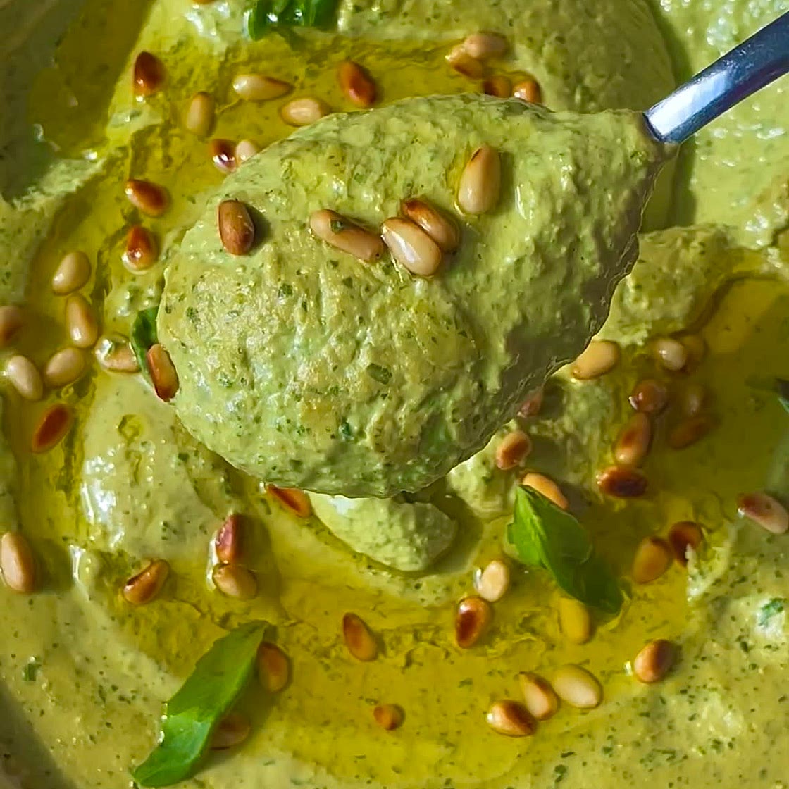 PESTO HUMMUS