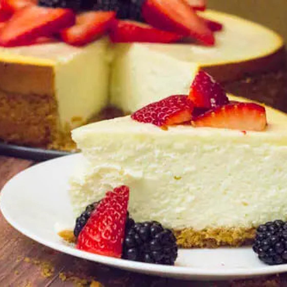 The Best Eggless Cheesecake (New York Style Cheesecake)