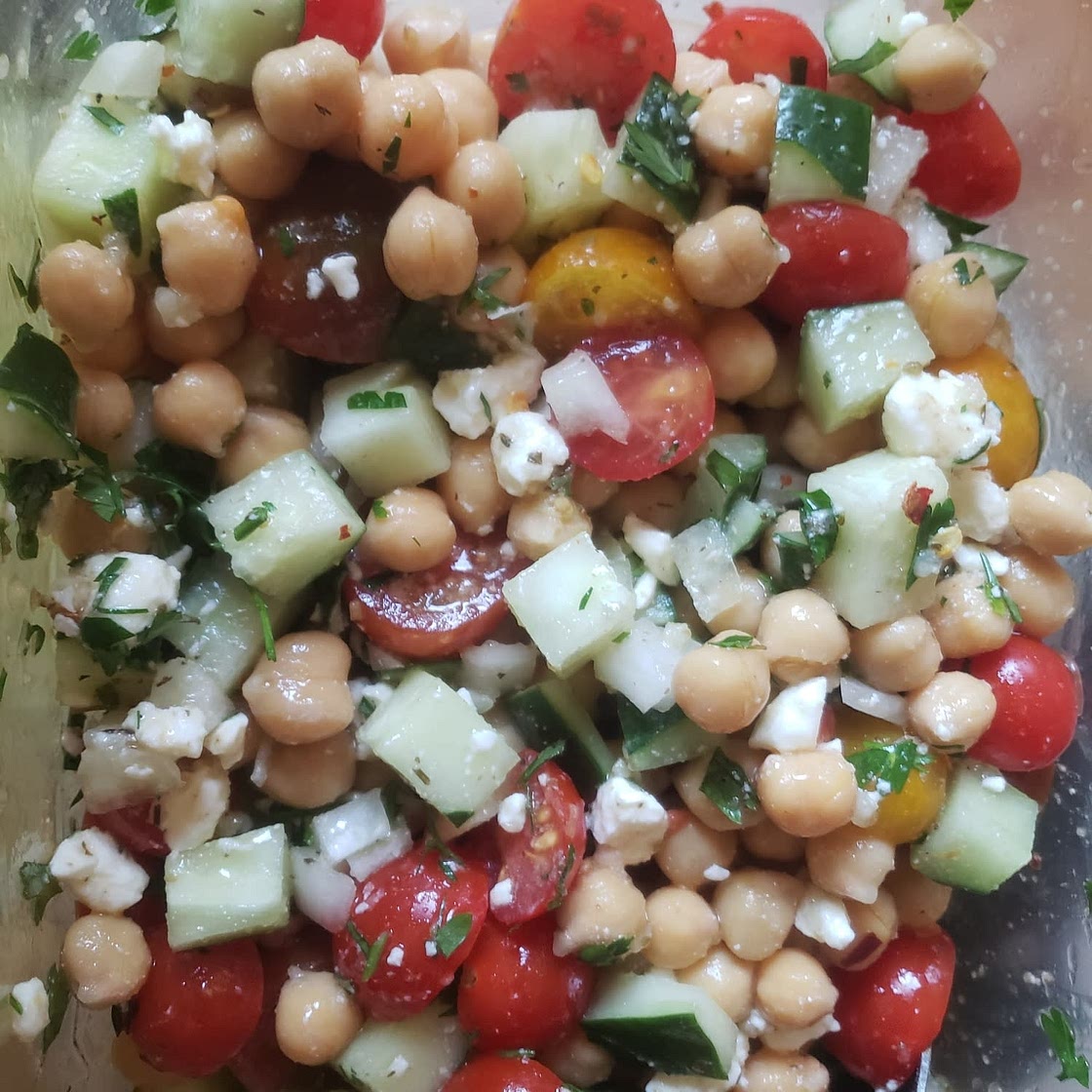 Mediterranean Chickpea Salad
