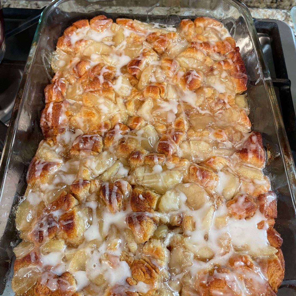 Make-Ahead Apple Pie Cinnamon Roll Breakfast Bake