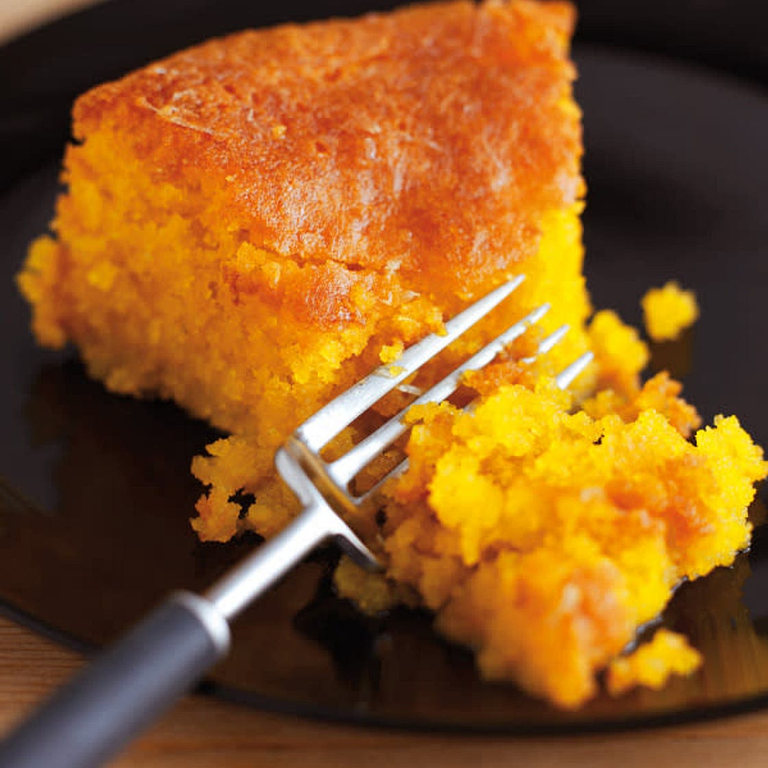 Lemon polenta cake 