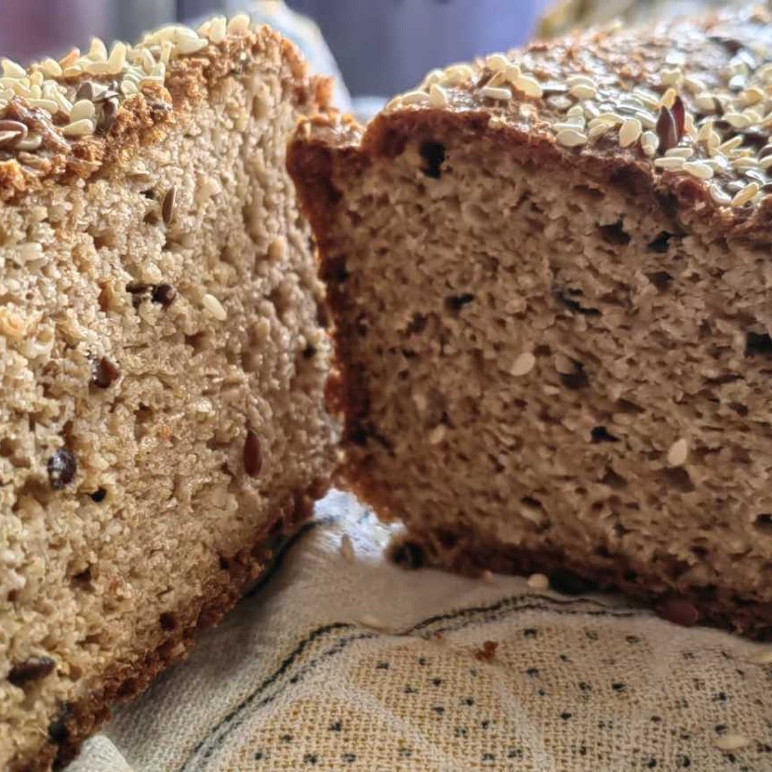 Keto seeds bread