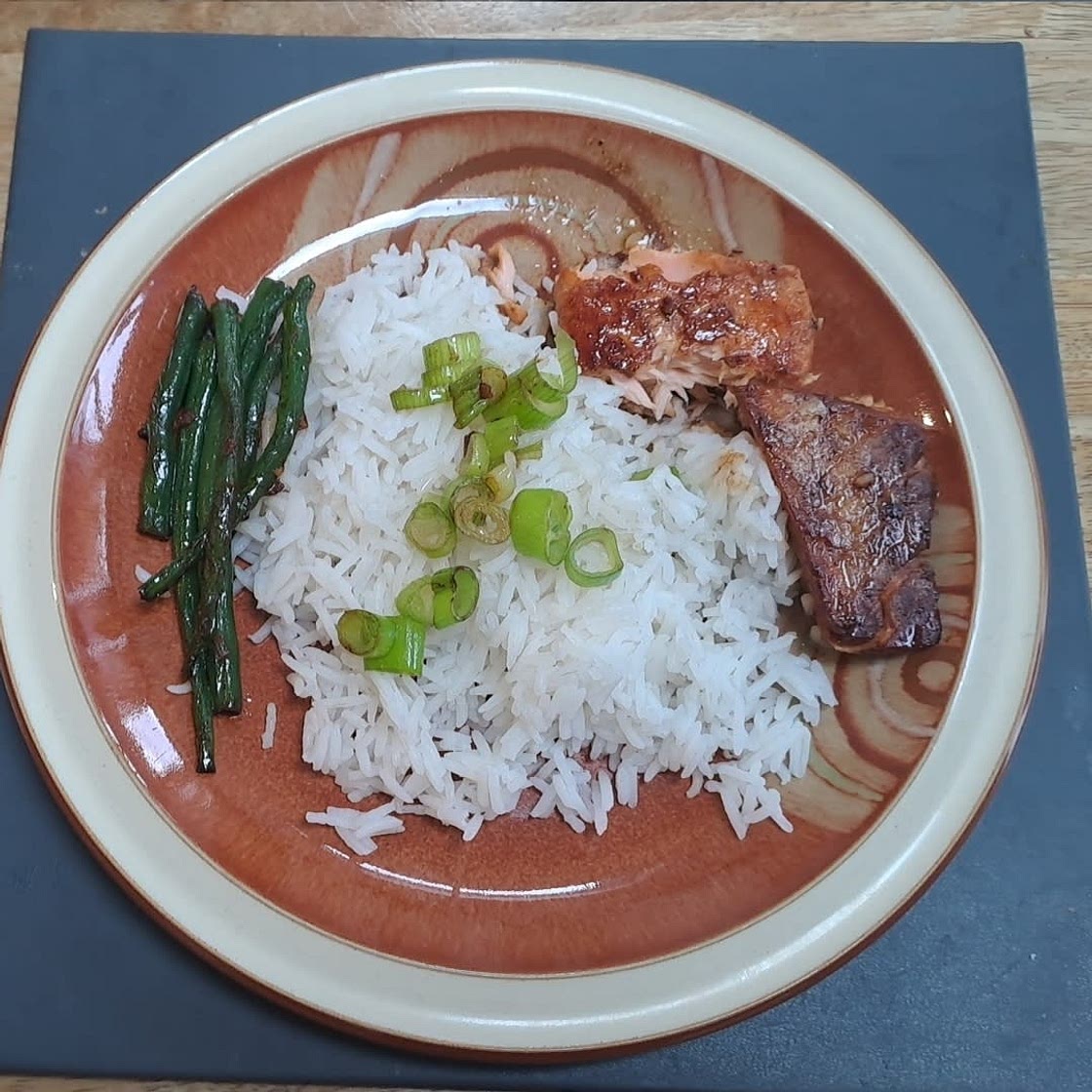 Teriyaki Salmon & Garlic Green Beans