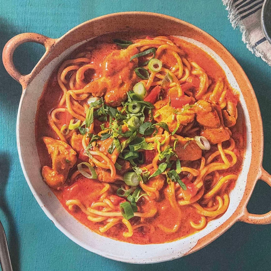 Fragrant Chicken Lanska & noodles