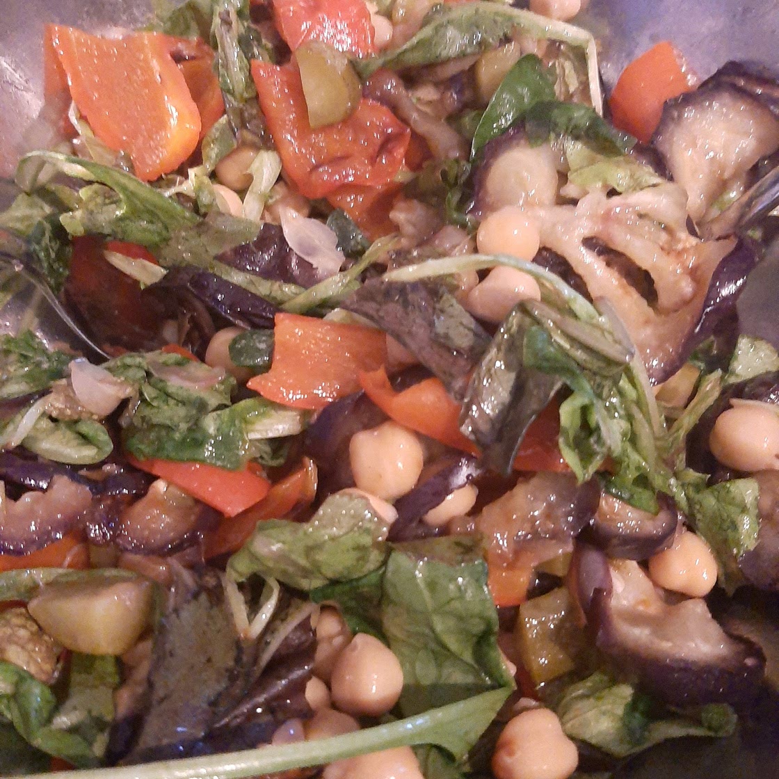 Insalata di ceci e verdure grigliate