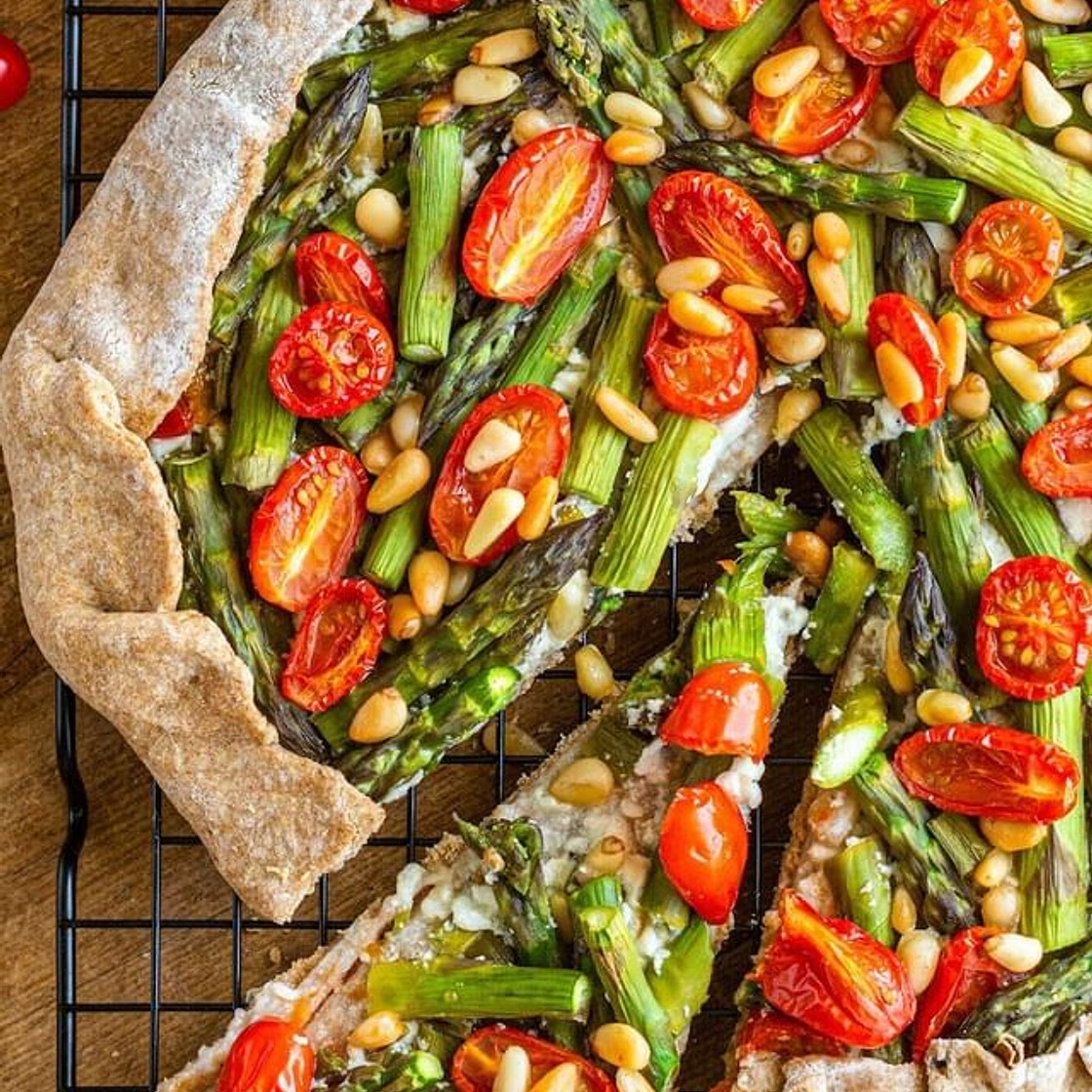 Herzhafte Spargel-Galette