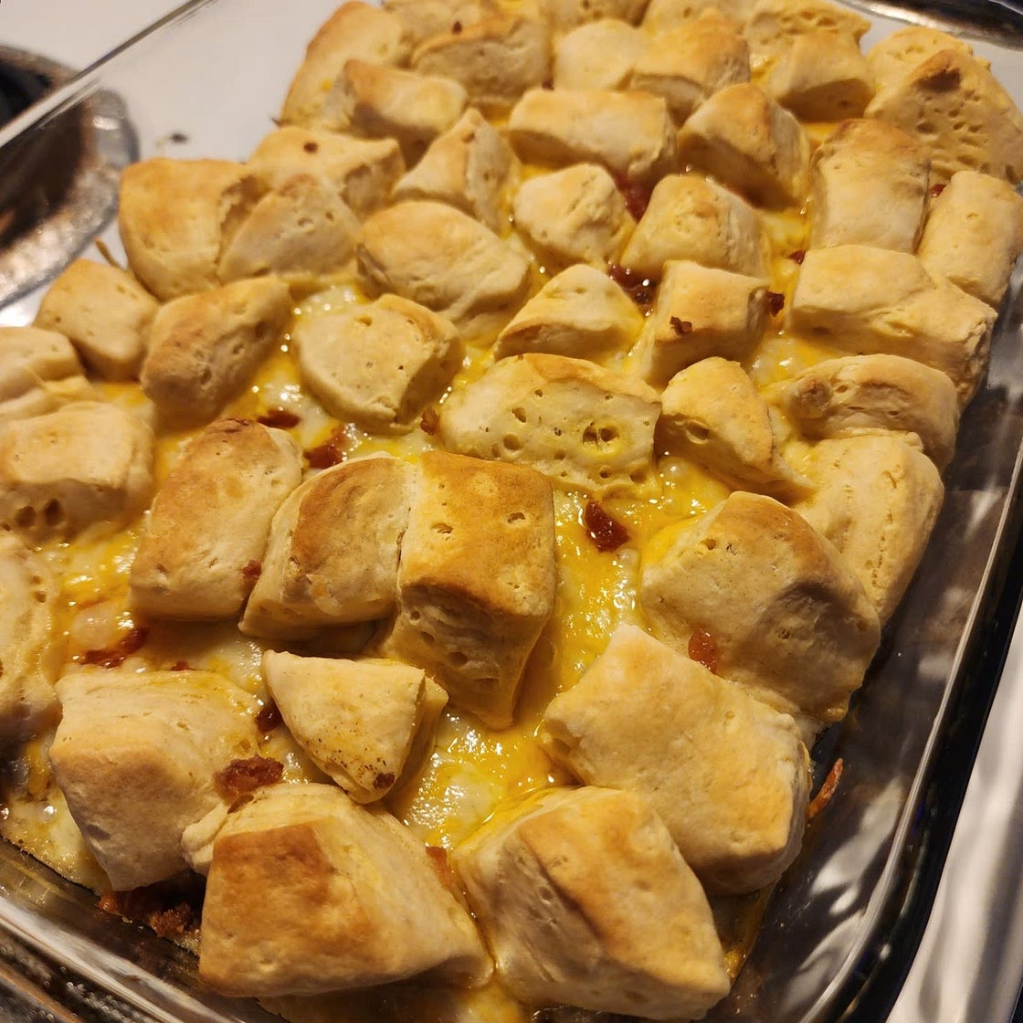 Bacon Cheeseburger Biscuit Casserole