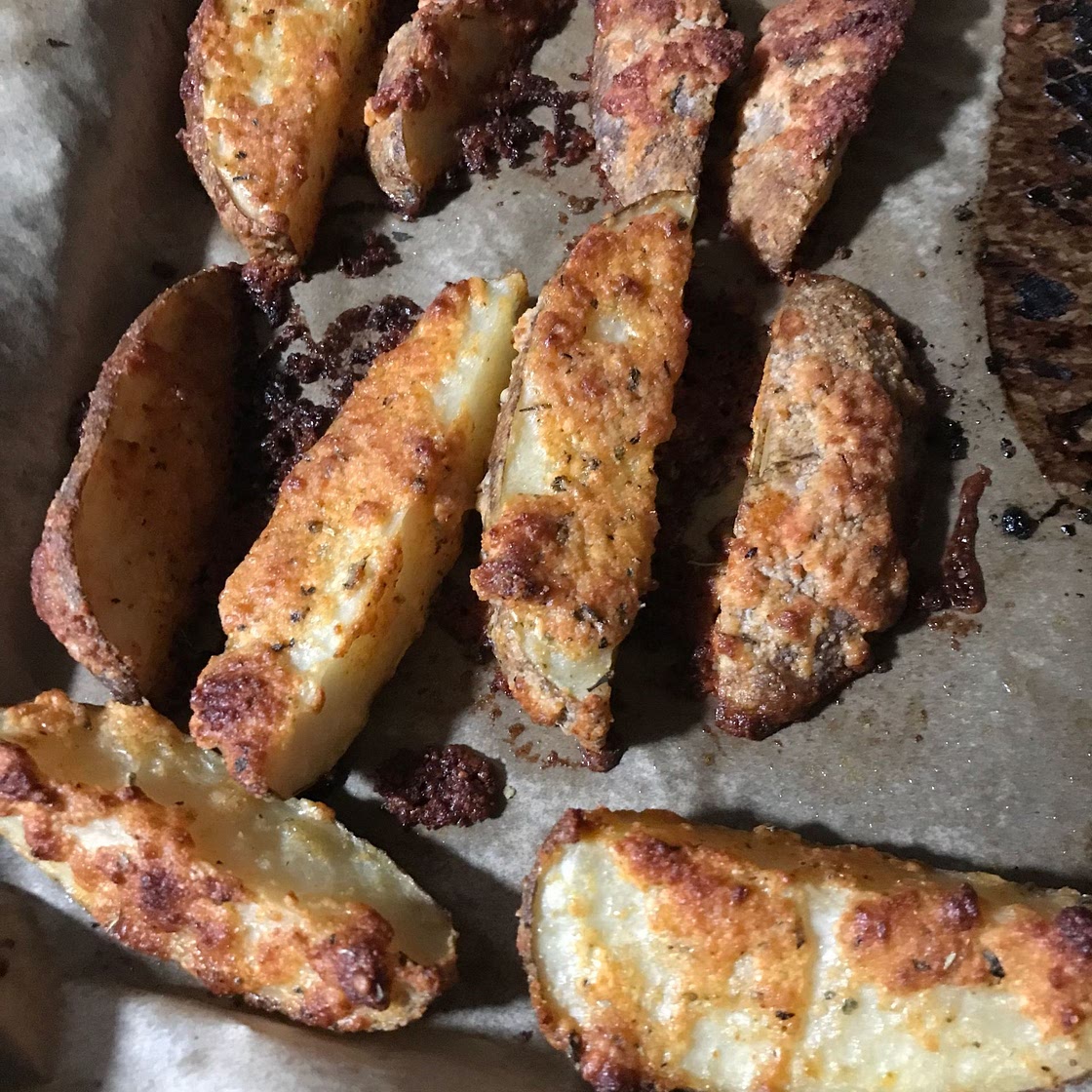 Baked Garlic Parmesan Potato Wedges