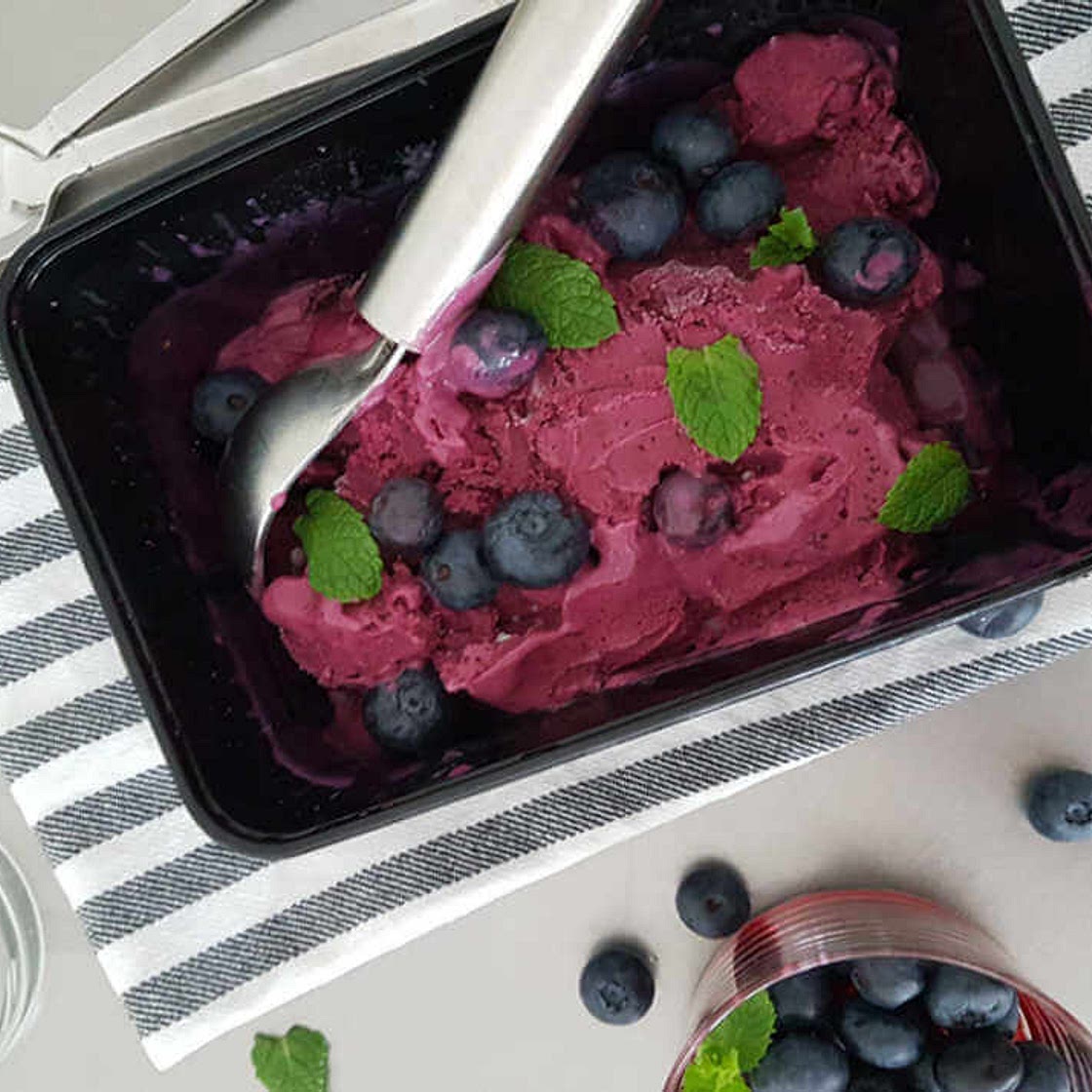 Het lekkerste blauwe bessen ijs