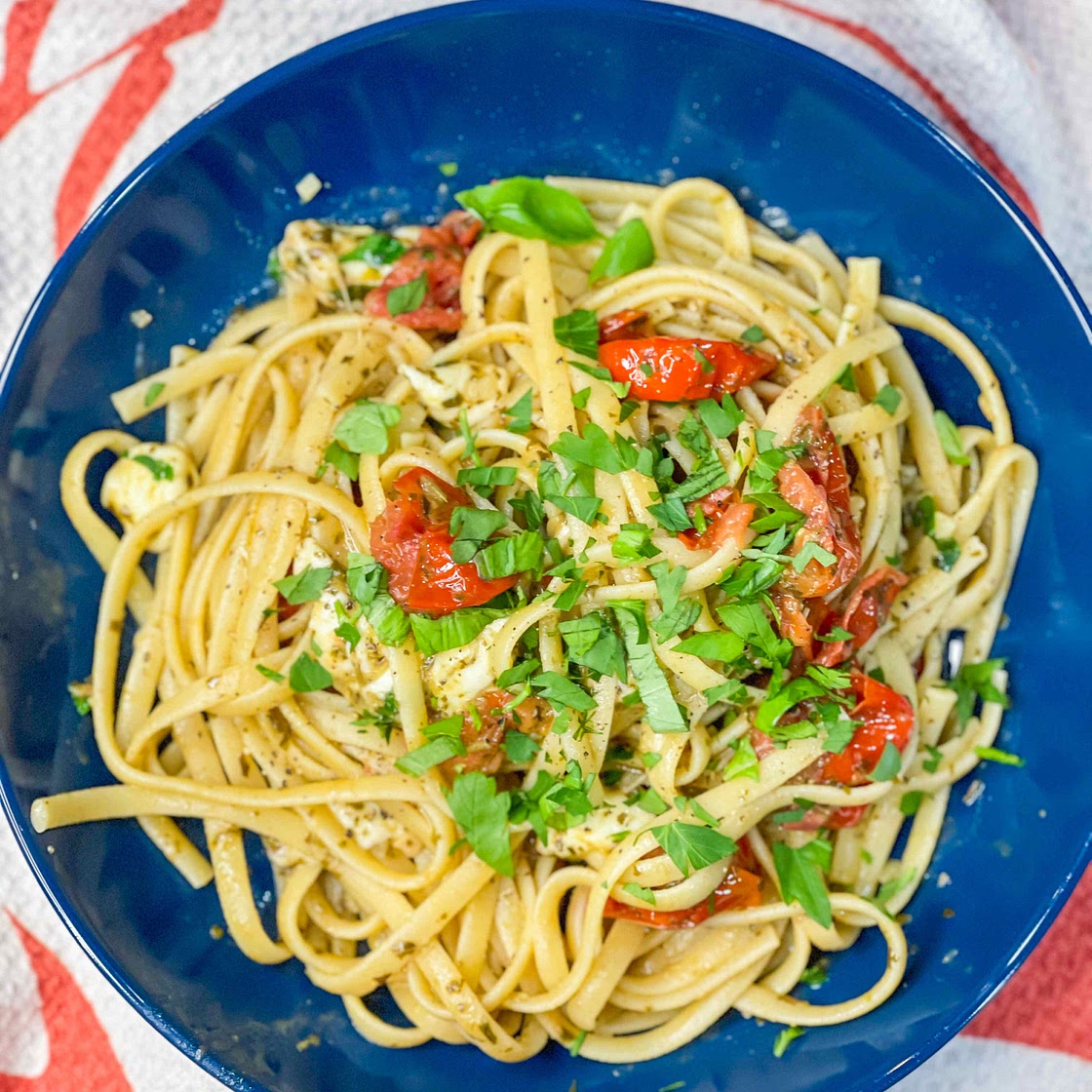 Caprese Pesto Pasta