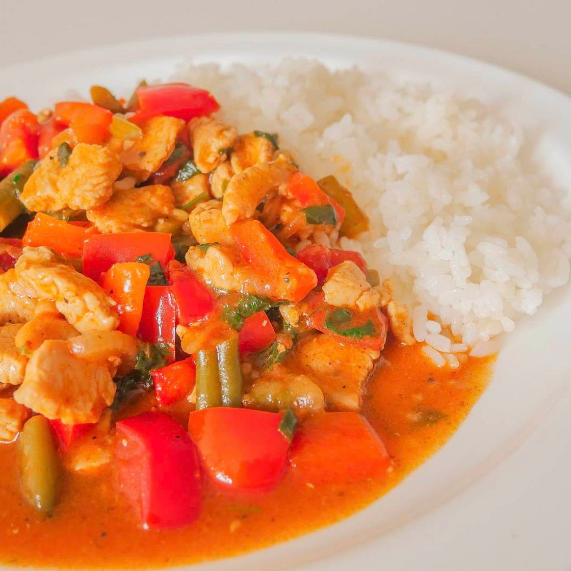 Quick Dinner for the Family! Stewed Chicken with Vegetables 