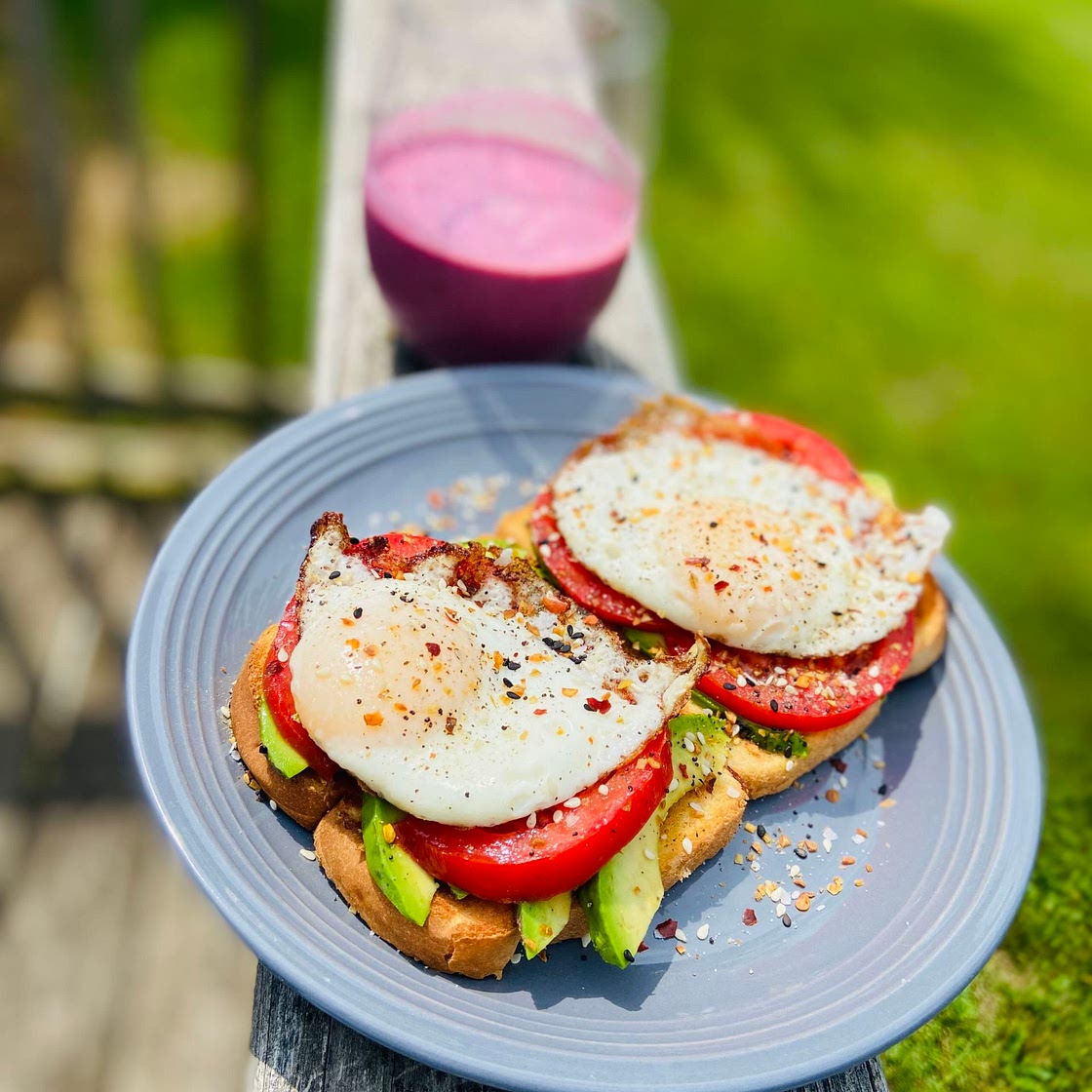 Avocado egg sandwich 