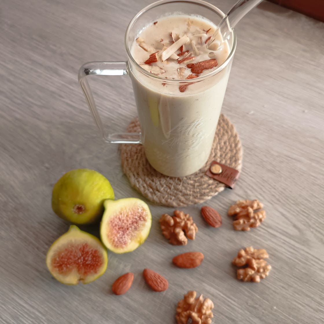 Fig and Dry Fruit Milkshake