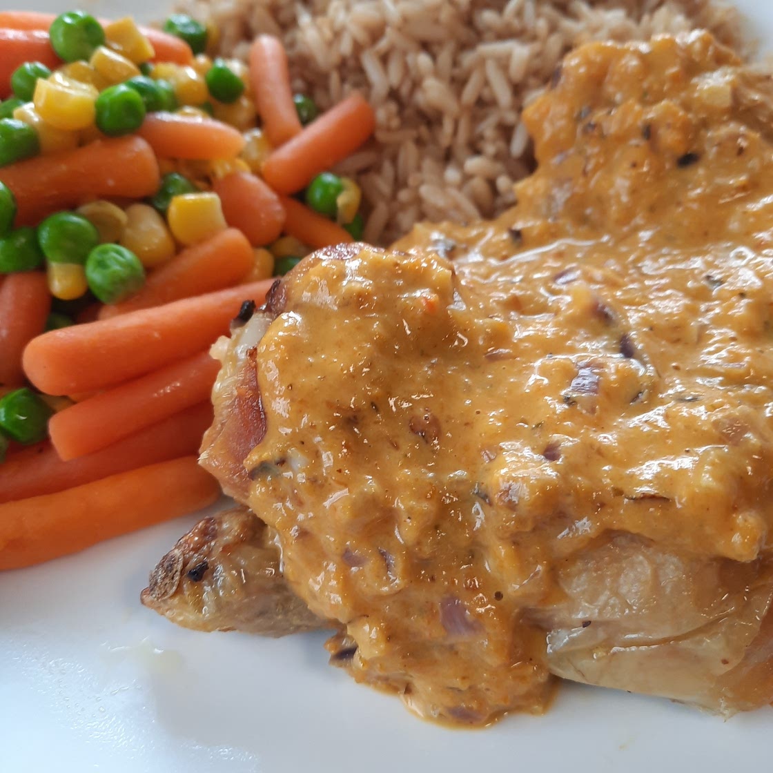 Roasted Red Pepper Chicken (Skillet Recipe)
