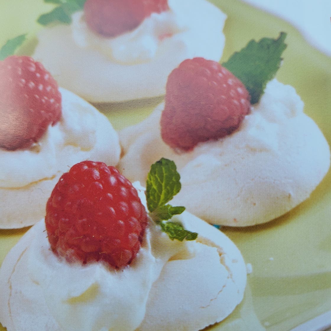 Meringue nests