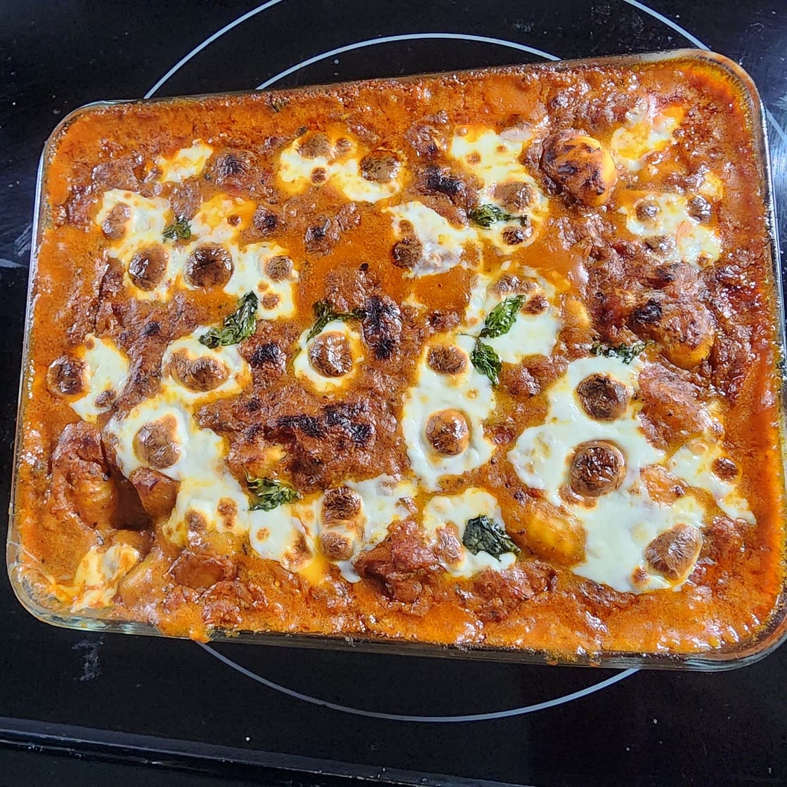 Chorizo & mozzarella gnocchi bake