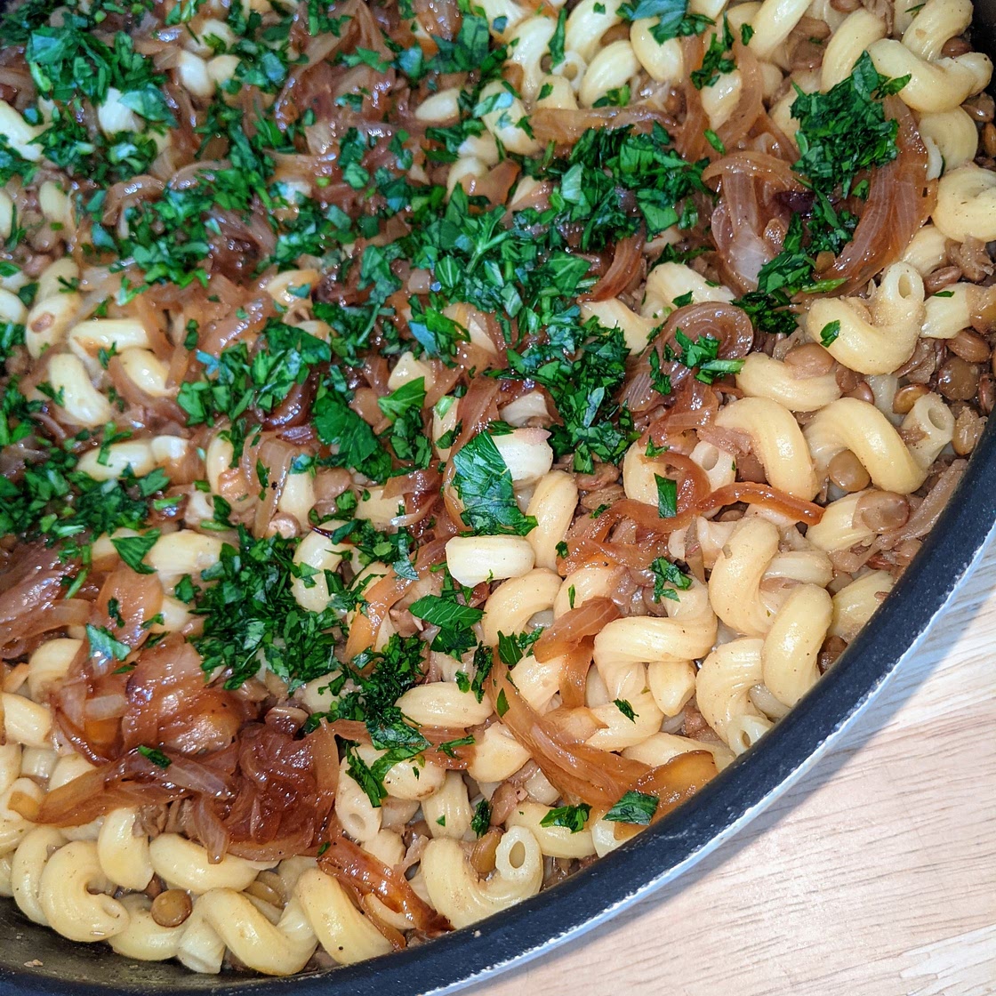 Pasta with Lentils and Caramelized Onions