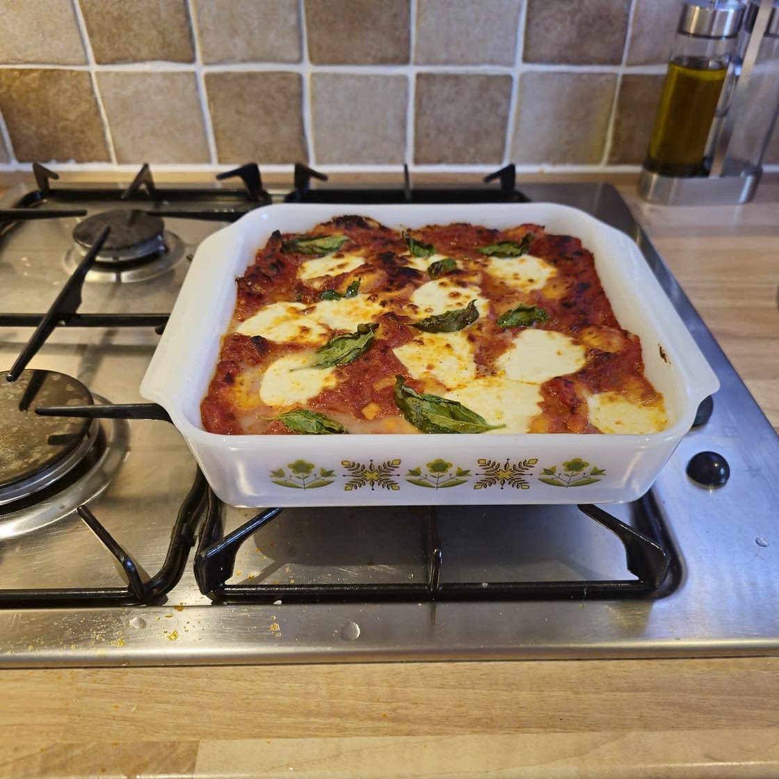 Chorizo & mozzarella gnocchi bake