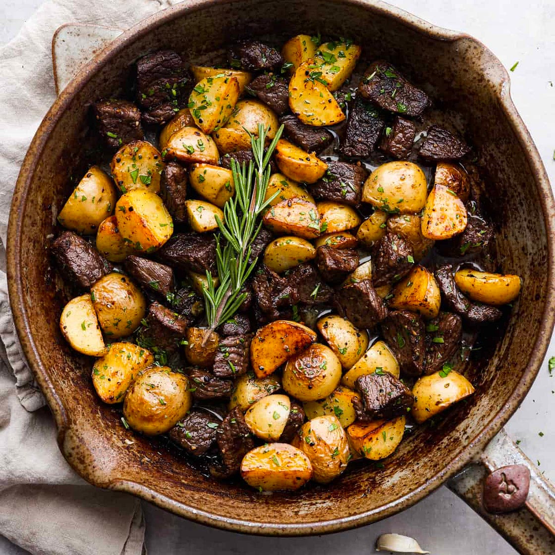 Garlic Steak Bites with Potatoes Recipe