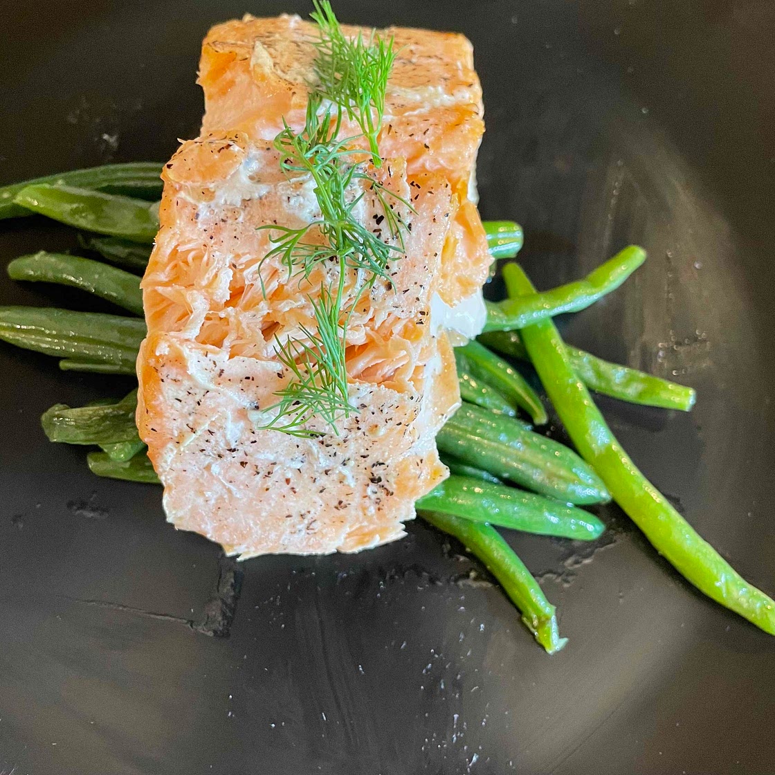 Baked Salmon & Green Beans