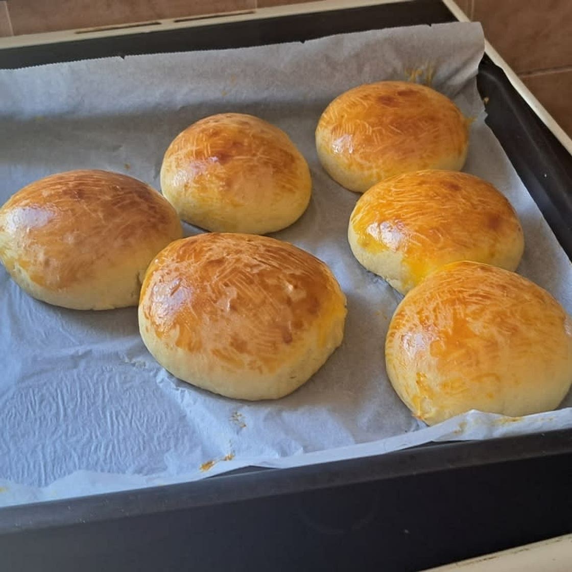 Hamburger buns