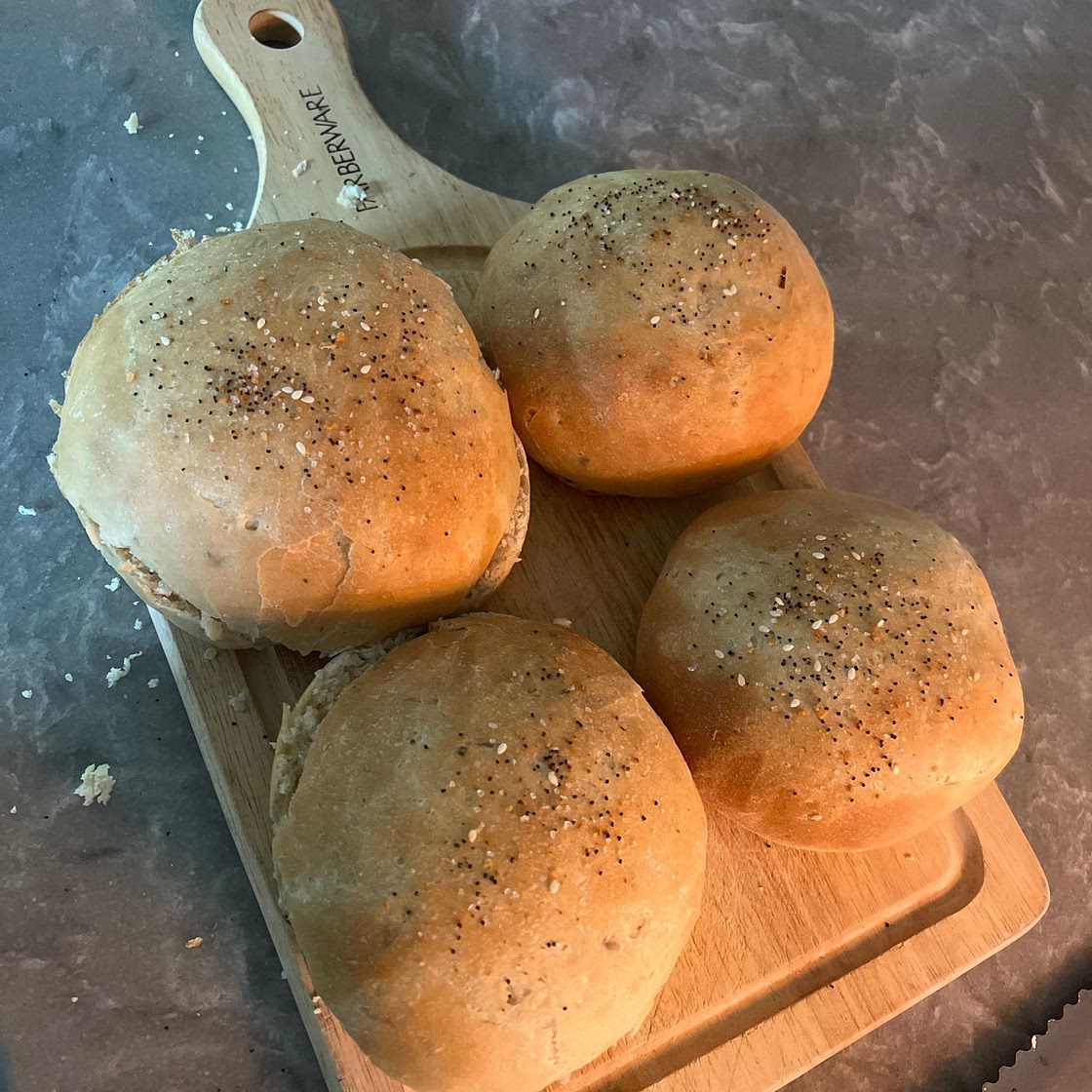 Savoury sandwich rolls (egg-free) bread machine