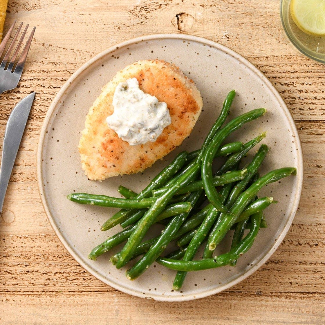 Chicken Cutlet Piccata with Garlic Butter Green Beans