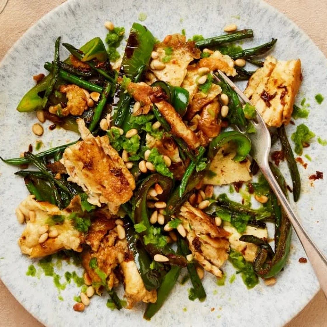 Green stir fry with fluffy eggs and spring onion daqa