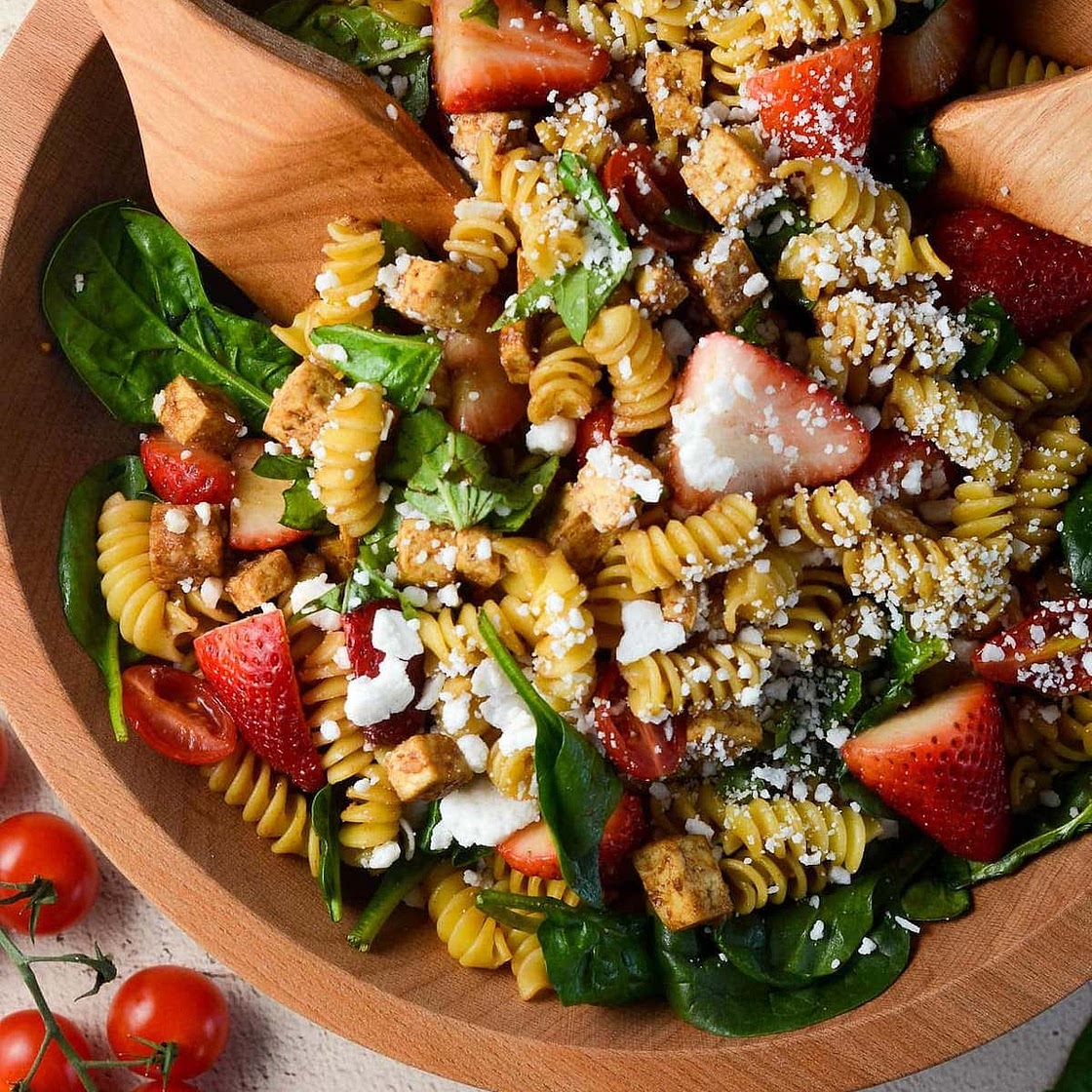 Strawberry Balsamic Tofu Pasta Salad