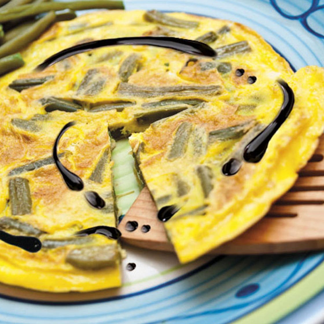 Green bean omelette with Balsamic Vinegar and Dijon mustard
