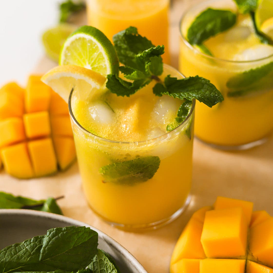 MANGO MINT MOJITO MOCKTAIL
