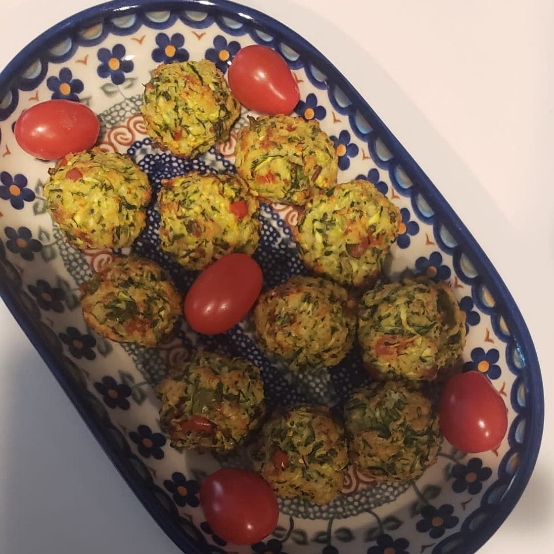 Zucchini Garlic Bites