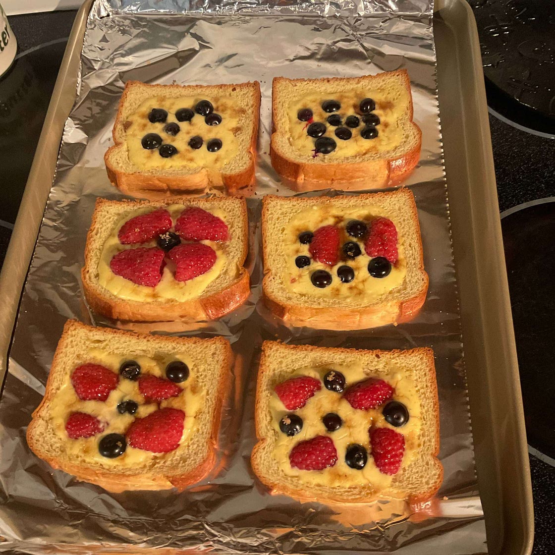 How to make Cream Cheese Custard Toast | 5-minute Healthy Breakfast Ideas | Viral TikTok Custard Toast Recipe Remake