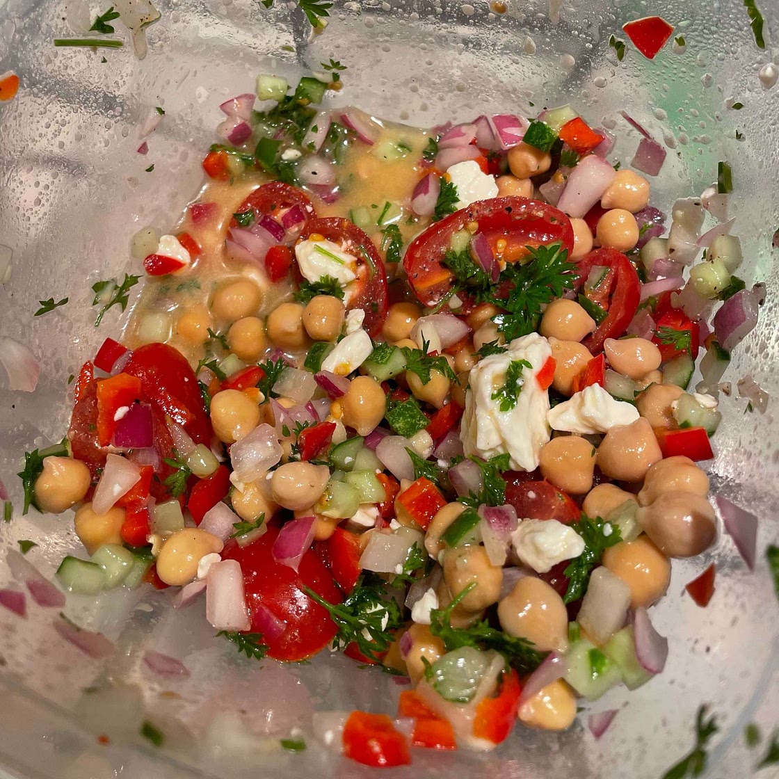 Mediterranean Chickpea Salad