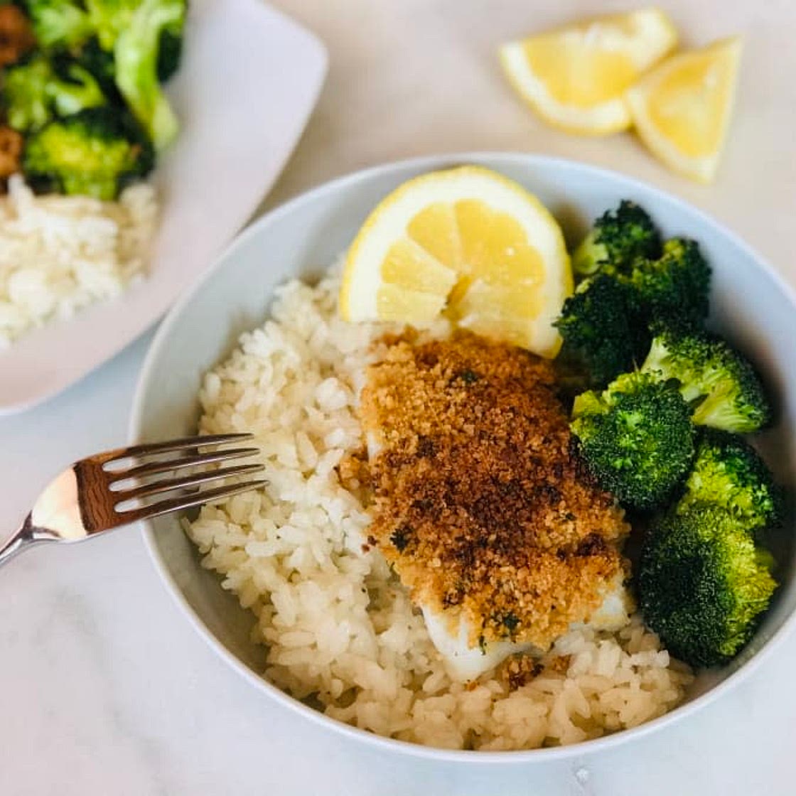 Bowl de Bacalao con Arroz y Brócoli