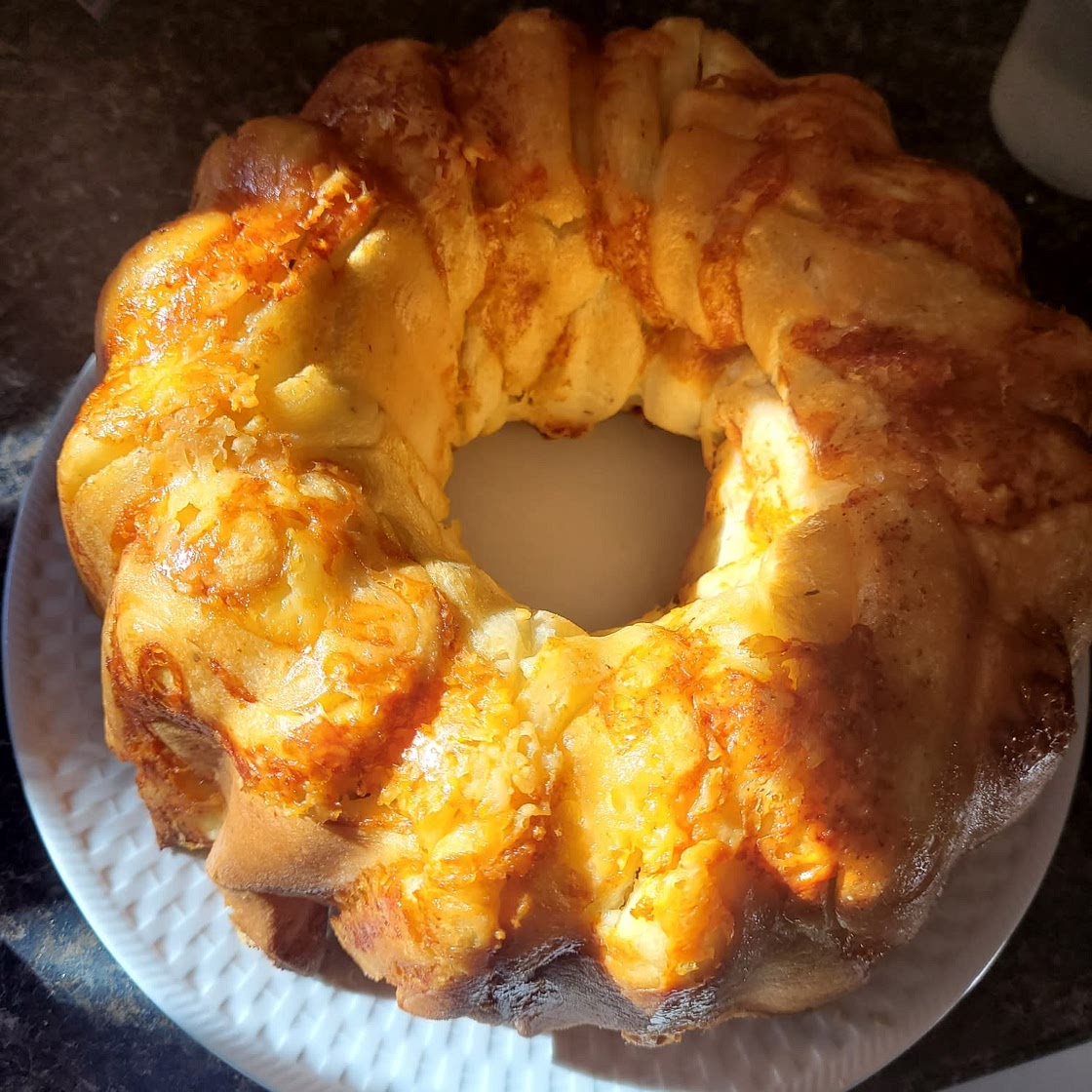 Cheesy garlic pull apart