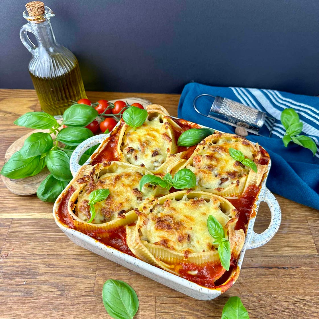 Creamy Beef-Stuffed Shells