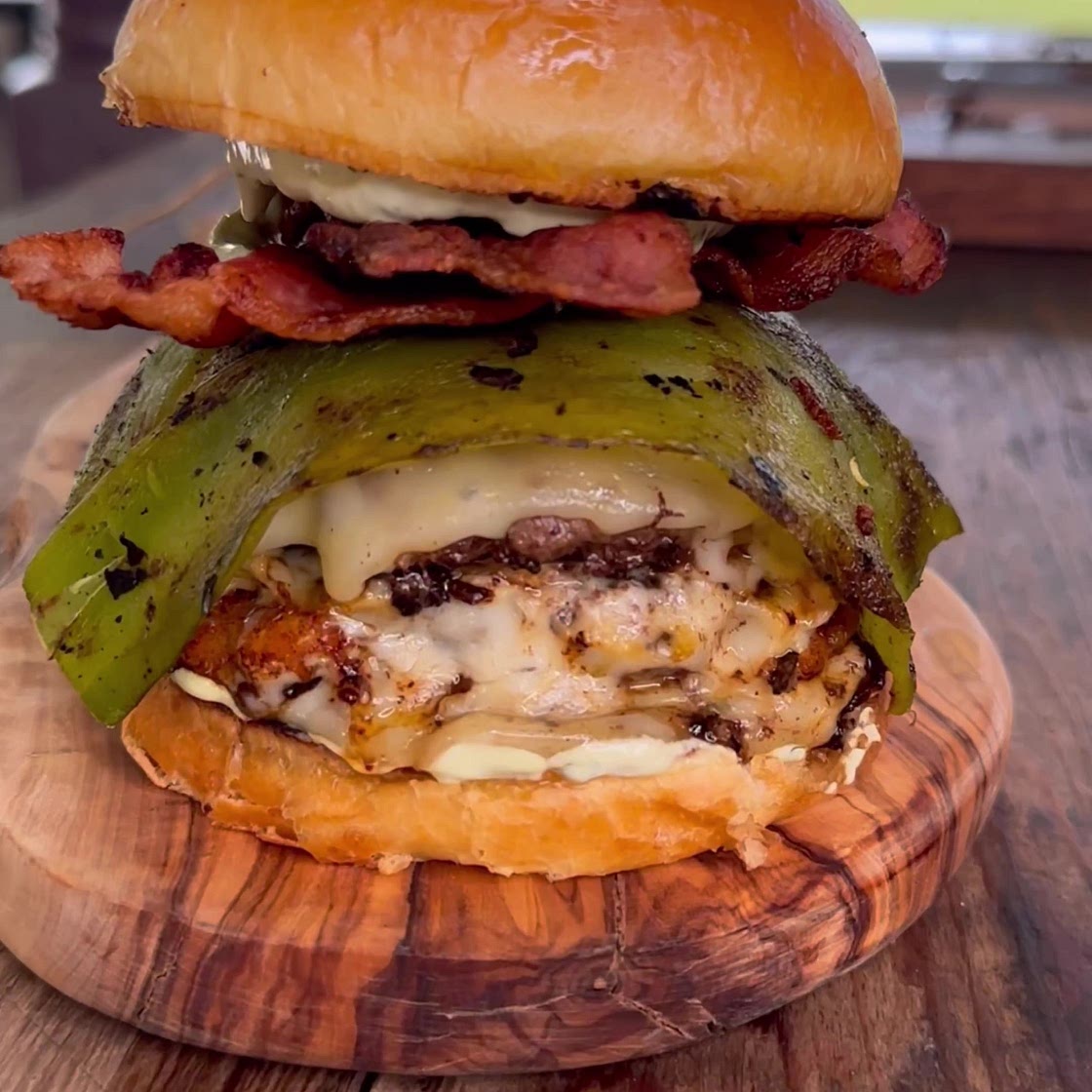 ROASTED HATCH SMASHBURGER