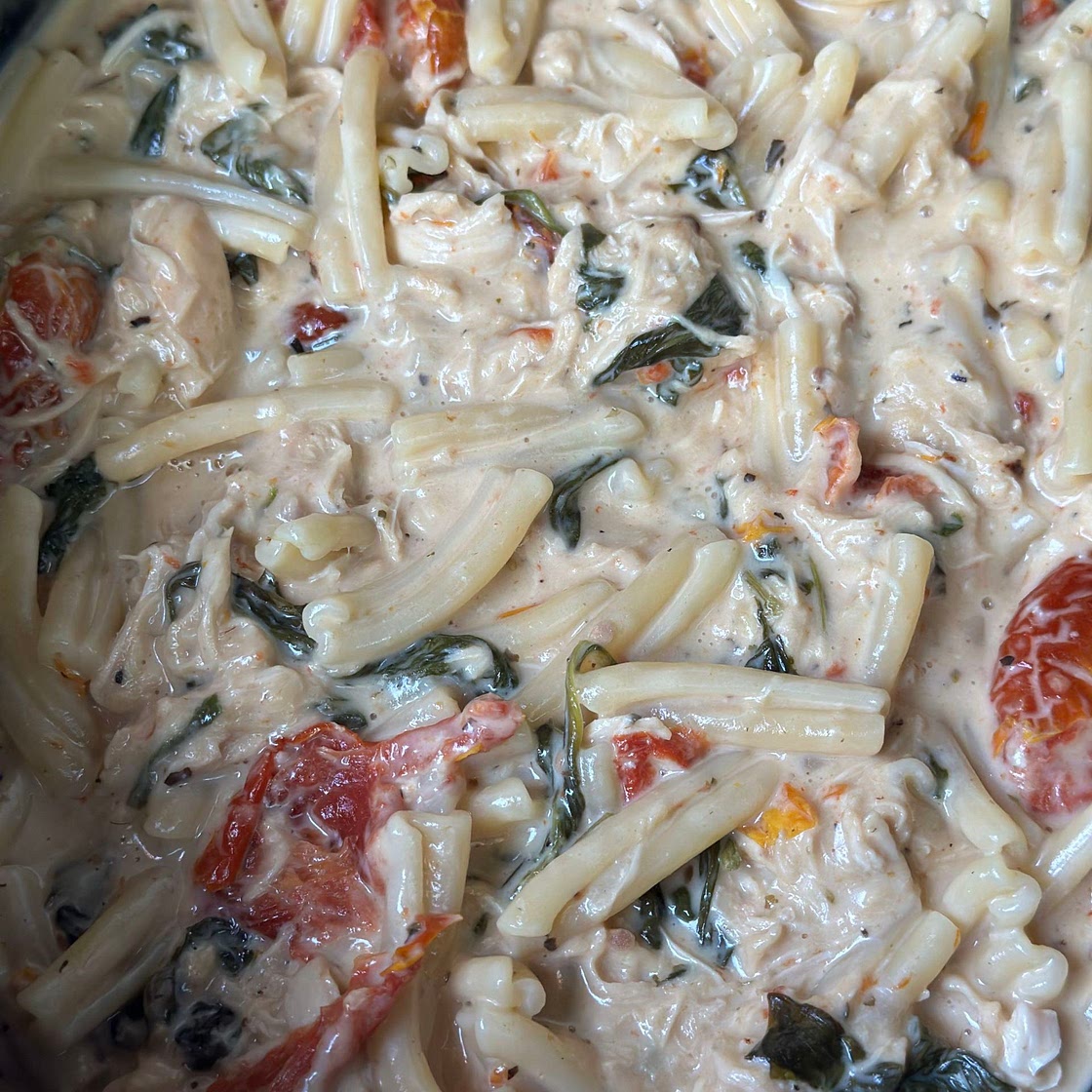 Crockpot Marry Me Chicken Pasta