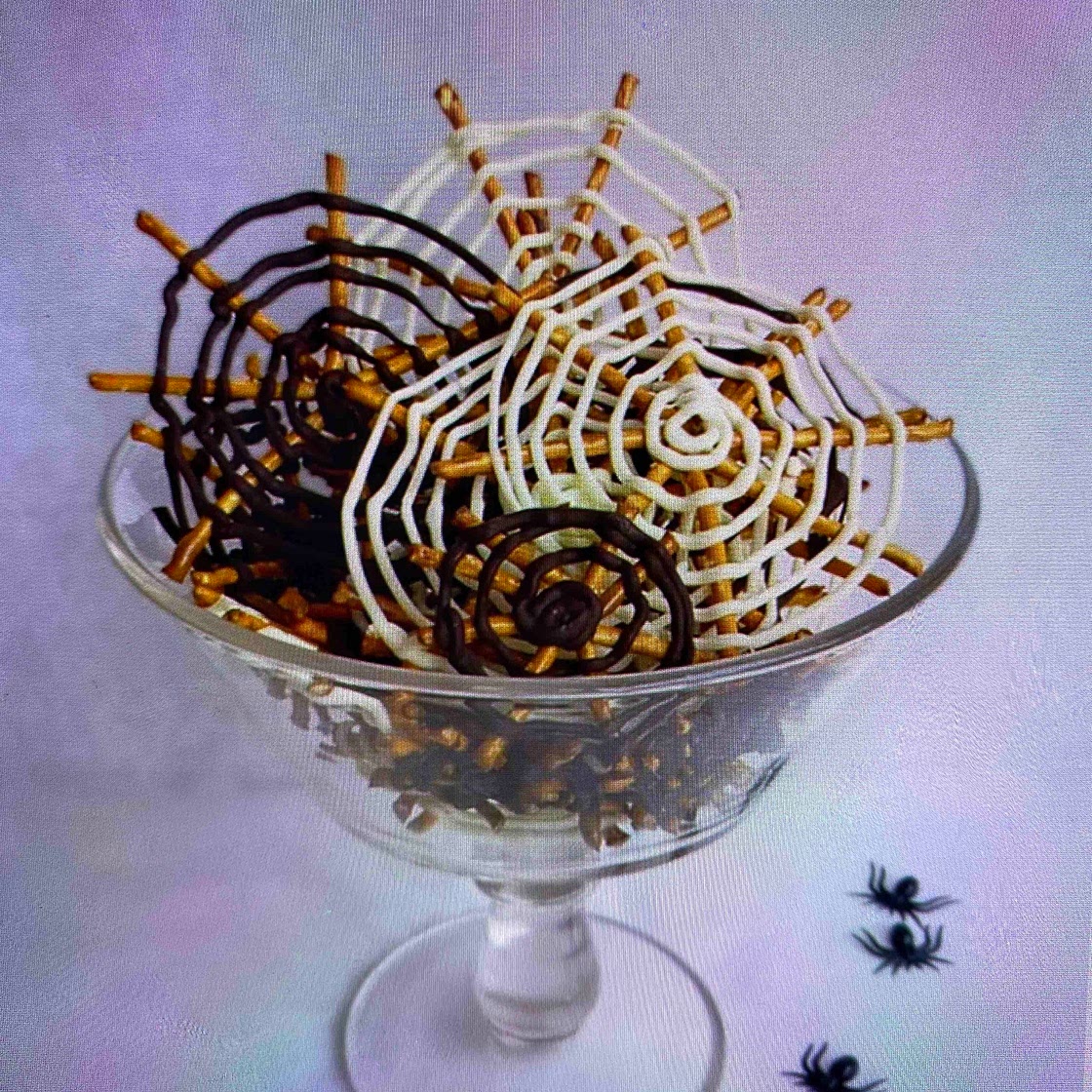 Chocolate Pretzel Spider Webs 