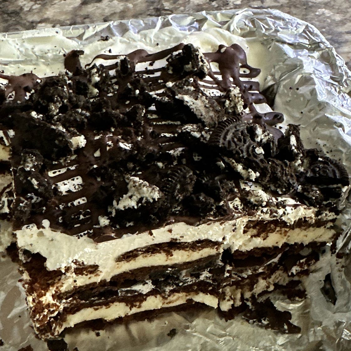 Ice cream sandwich cake