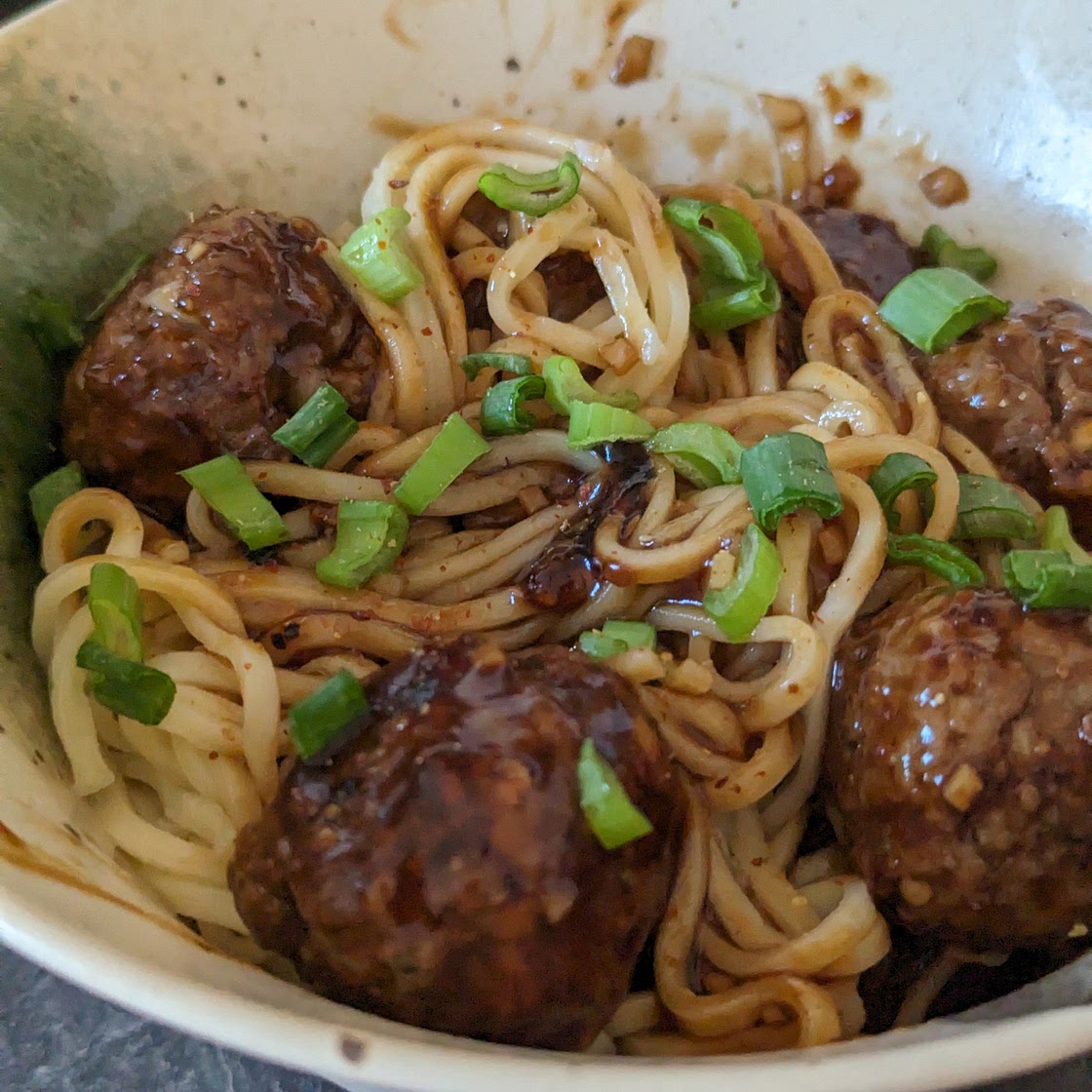 Boulettes de bœuf à la sauce épicée