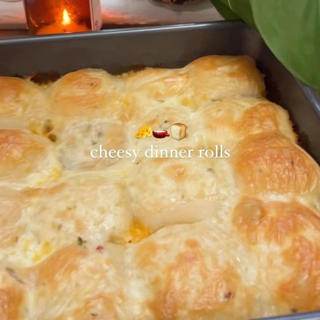 Cheesy Dinner Rolls